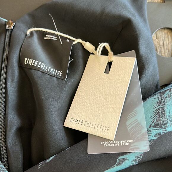 NWT C/MEO Collective Women’s Dress - Picture 7 of 7